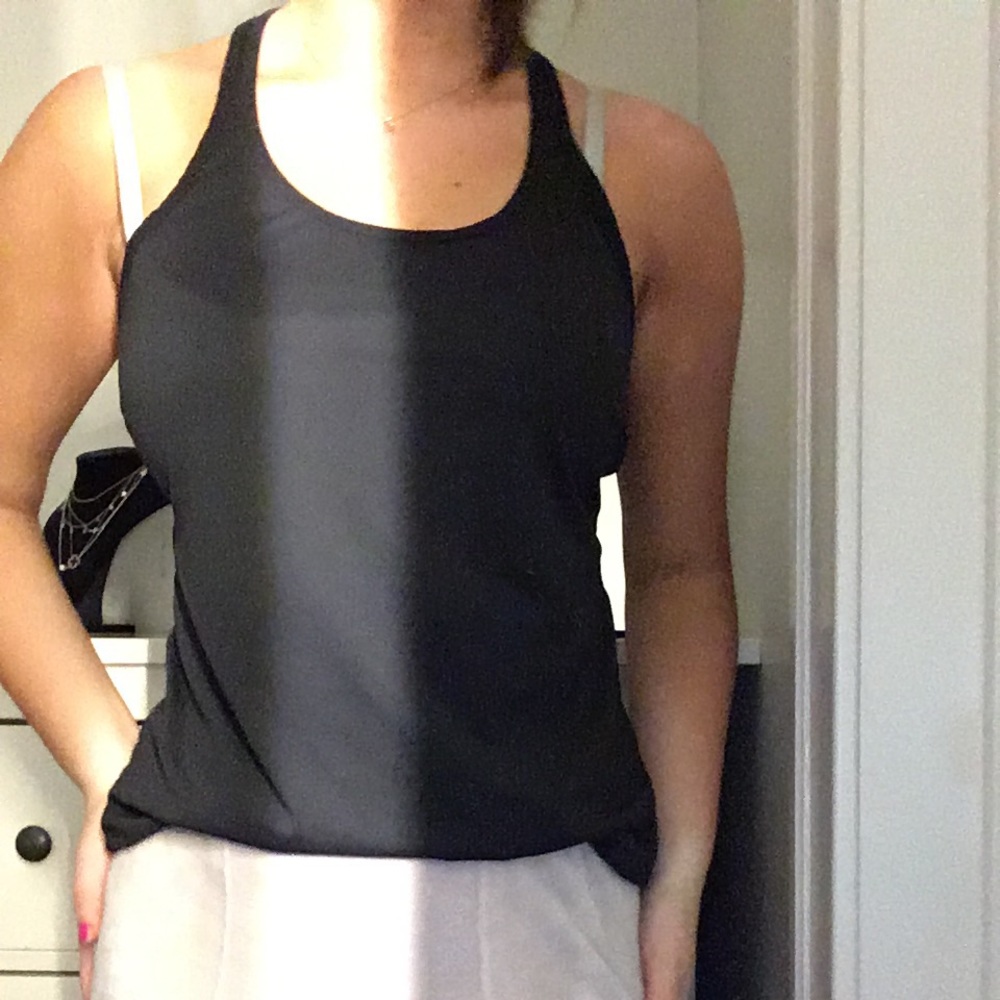 Zella tank